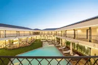 Mola Cunda Hotel - Airport Shuttle