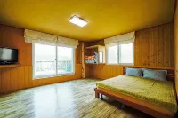 Ganghwado Neulpurun Lakeside Pension - เพนชั่น
