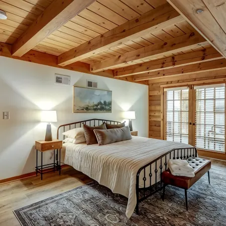 The Columbia Lodge - Family getaway close to home
