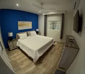 Welcome to the Dutch Side of St. Maarten. 3 Bedroom Unforgettable Ocean View. - 4 ดาว