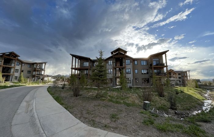 Bonus Bunk Room!  Private Hot Tub and Walkable to Restaurants and Brewery!