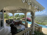 The View has amazing vistas and an infinity pool - 2 звезды