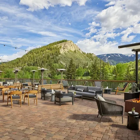 Wonderfully Appointed 3BR Condo - Seasons at Avon - Walk to Riverfront Gondola!