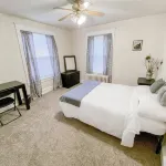 Peaceful 2BR w/ Zen Room - 3성급