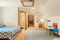 🏕️  Angels Cabin, Firepit, Pool Table, LKT Mountain - Chattanooga Dwtn15 min! - balcony