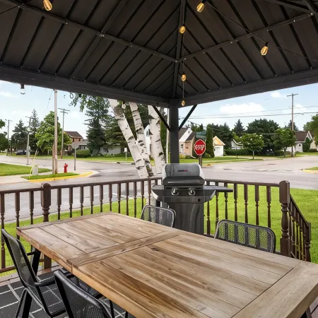 Elkhart Lake, WI home close to lake, downtown, and Road America racetrack