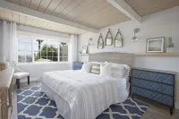 7 Bedrooms In The Village!  Beautifully Furnished - Hot Tub