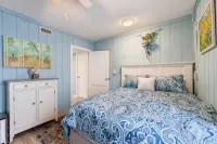 Pet Friendly - 2 Minute Walk to Beach -  Updated and Modernized Spotless Clean - Boutique