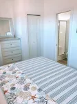 The Spoonbill Guest House at Goose Island Flats 1BR 1BA - 4성급