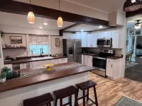 Charming 3-bedroom Craftsman house in delightful Willow Springs, MO - 3 étoiles