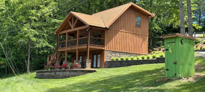 Deer Lick Cabin Lake Front Cabin That Sleeps 6.  Minutes from Bristol Hotels in Sullivan County
