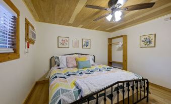 Cozy Cabin in the Heart of Beaver's Bend State Park