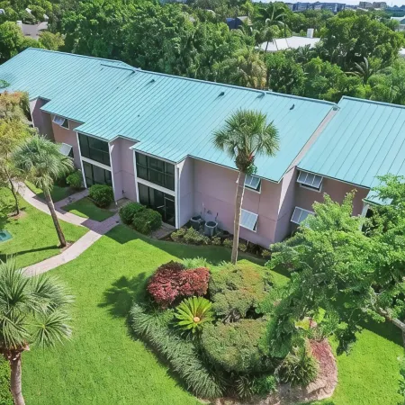 Siesta Key Beach IDEAL LOCATION BEACH, VILLAGE, HEATED POOL