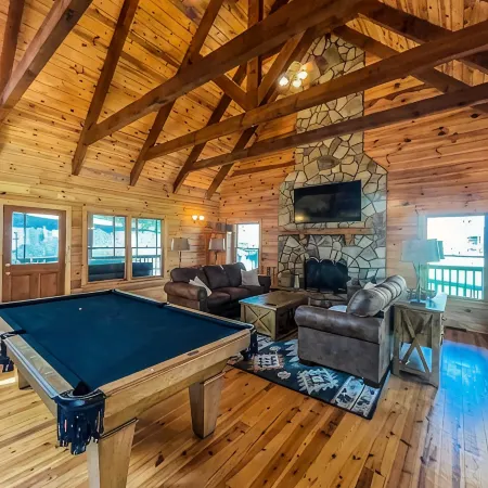 NEW Twin River Cabin - 3 Bedroom Lodge Cabin - Views Soquee River