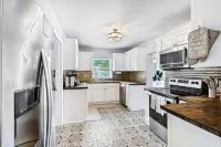Beachy getaway in lovely Lakeland, Fl! - 4-Star