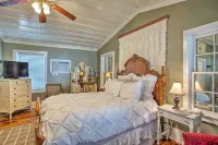 *NEW* Adorable French Country Cottage w/Free Bikes - Boutique