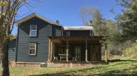 Authentic  Creekside Restored Farmhouse - Birding  w 60 AC of Wildlife Trails - 3-Star