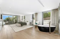 All About Villa Serenity - Villa