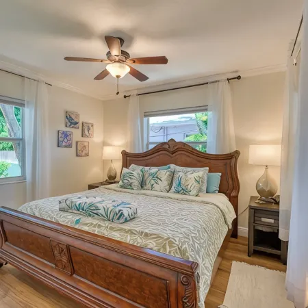 Turtle Cove Hot Tub/Heated Pool in Historic Delray