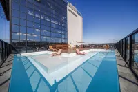 Trade Hotel - Pools