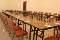 Daroessalam Hotel Syariah - parkir