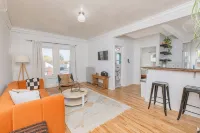 Modern Loft in Historic Birdtown - Unit 8 - Homestays