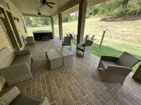 Luxury Old Man's Cave Home🌲Walking Distance to Hocking Hills Park with Hot Tub - 3-Star