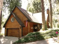 Exquisite 3-bedroom mountain home, steps to Lake Arrowhead Village and lakefront - Gym