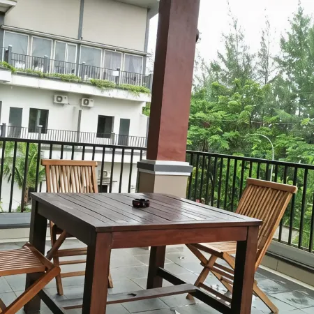 Bandengan Beach Hotel