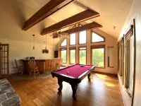Spacious waterfront farmhouse with amazing views and kayaking - Jacuzzi