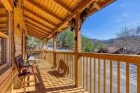Storybook Bear Cabin Near Dollywood • 2Br + Kids Loft • Hot Tub • Resort Pool - Alphydda