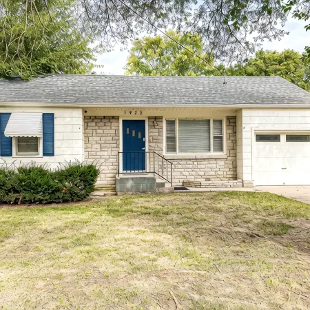 Cozy & Charming 3-bedroom cottage in Springfield - Great Location! Pet friendly!