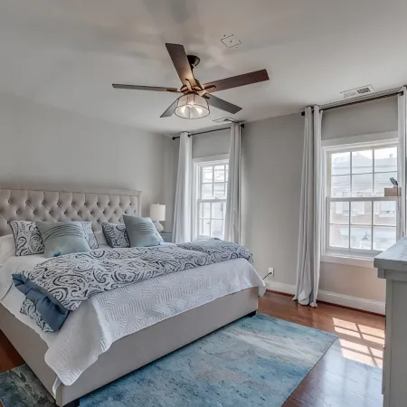 4 Bedroom, 3  Bath  Big Downtown Frederick home, w/ Private Patio &  fire table