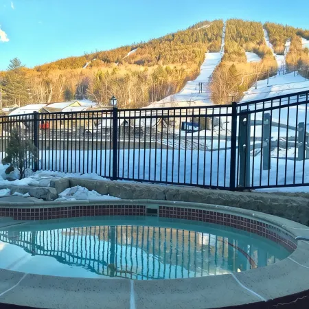 Nice Condo At Attitash Mountain Village, Close to Storyland, Location!
