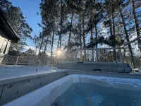 New Waterfront Listing- Castle Rock Lake, Hot Tub, Sand Beach, Central Wisconsin - Boutique
