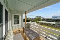Close to Beach-"The Salty Soul",Bring Your Flip Flops Beach Cottage, Circa 2022 - 4-Star