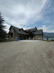 New Luxurious waterfront cabin on Henry's Lake. 26 minutes to West Yellowstone - Hytter