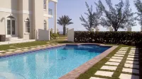 Oceanspray Beach House!!w/ Large Saltwater Pool) in the Heart of the Bahamas. - สระว่ายน้ำส่วนตัว