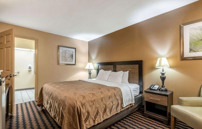 Quality Inn Decatur River City