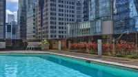 Hilton Toronto - Pools