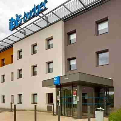 ibis budget Montceau-les-Mines Hotel Exterior