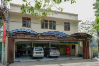 RedDoorz Near Rsud Kudus Hotels in Jati