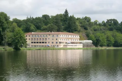 Logis Cosy - Hôtel le Moulin Neuf - Chantonnay Hotels in Saint-Aubin-la-Plaine