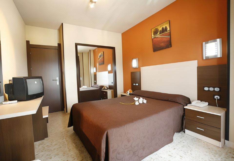Hotel la Nava - Housity