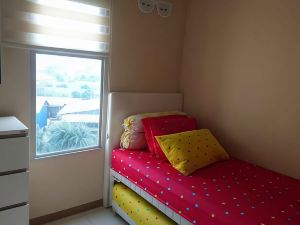 2Br Comfort Apartemen Victoria Square Tangerang by Travelio