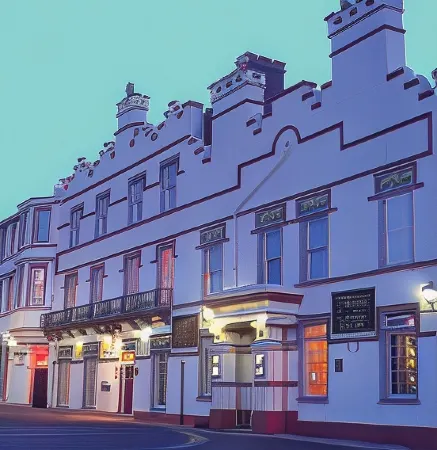 Falcon's Nest Hotel