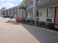 Baymont by Wyndham Troy Hotels in Troy