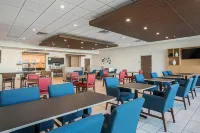 Holiday Inn Express & Suites Ludington Hotels in Amber Township
