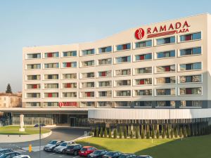 Ramada Plaza by Wyndham Craiova