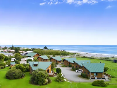 Shining Star Beachfront Accommodation Hotel di 